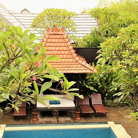 The Nibbana Villas Seminyak Buitenkant foto