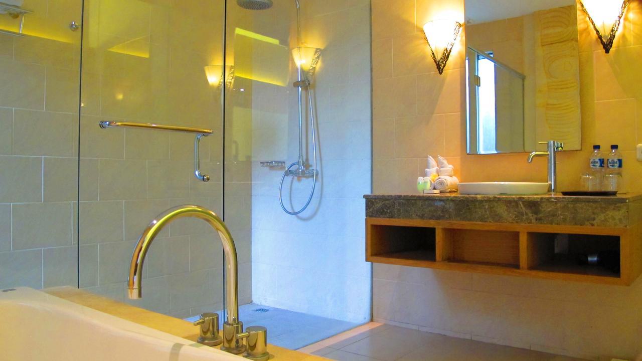 The Nibbana Villas Seminyak Buitenkant foto