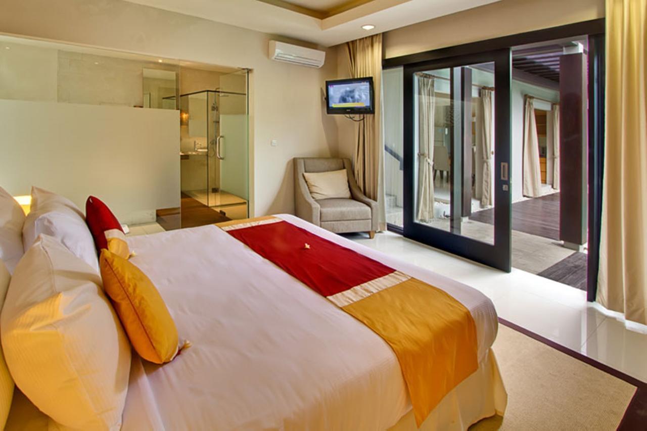 The Nibbana Villas Seminyak Kamer foto