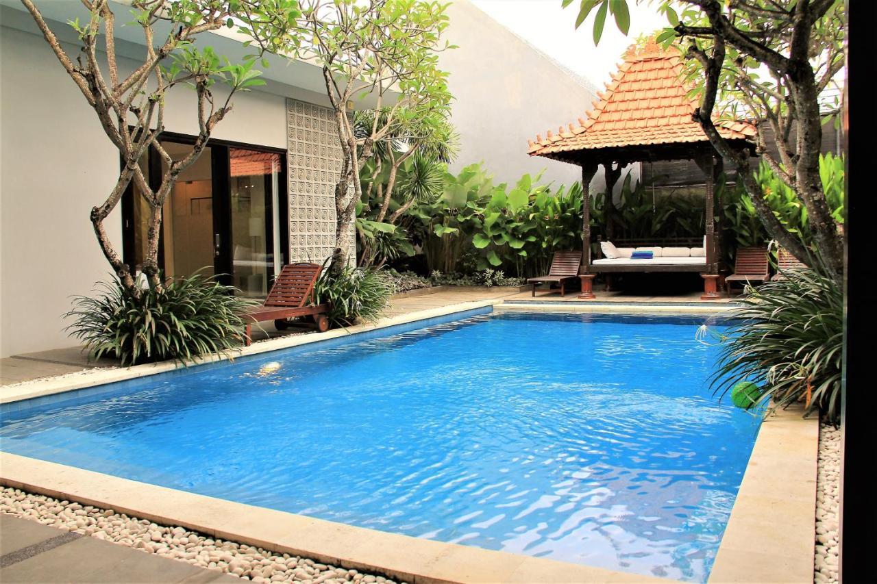 The Nibbana Villas Seminyak Buitenkant foto
